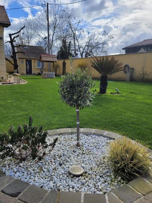 Willa Petite Dependance Privee Precy-sur-Marne Zewnętrze zdjęcie